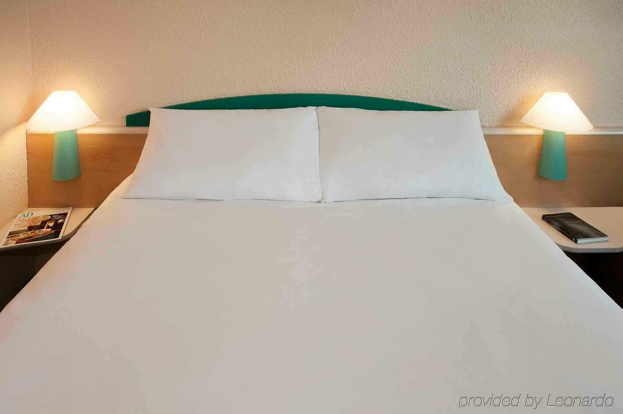Ibis Orleans Centre Gare Hotell Exteriör bild