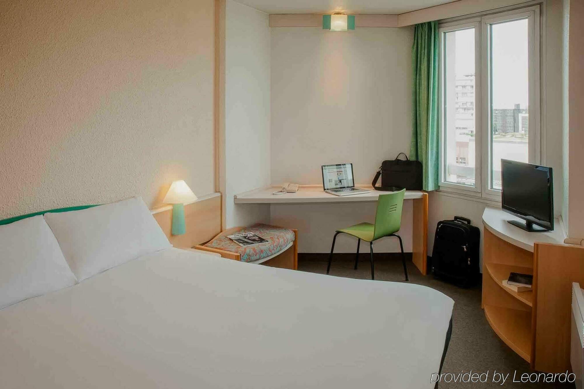 Ibis Orleans Centre Gare Hotell Exteriör bild